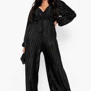 MATERNITY PLISSE WRAP CULOTTE
JUMPSUIT